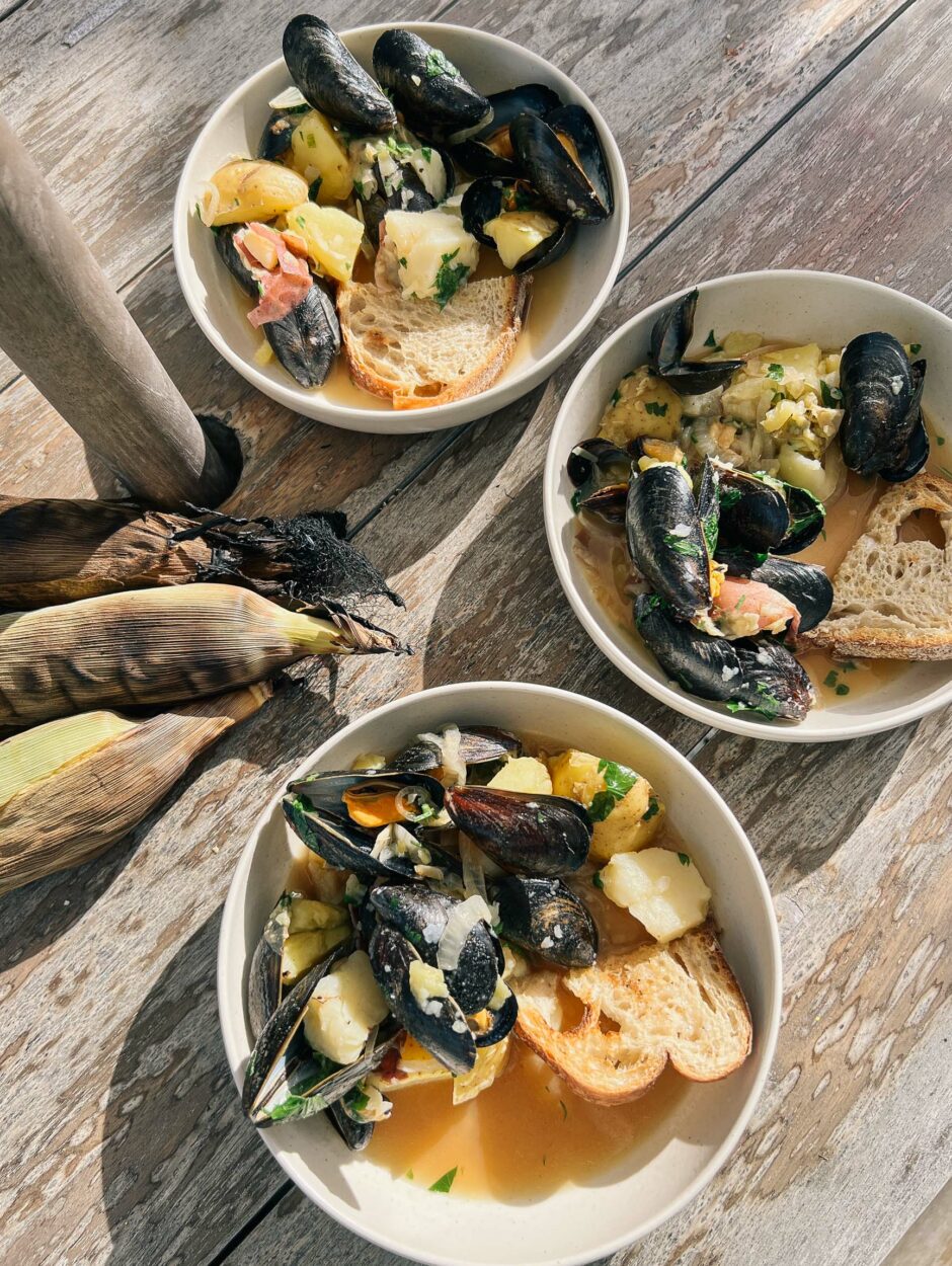 Beer Steamed Mussels With Potatoes