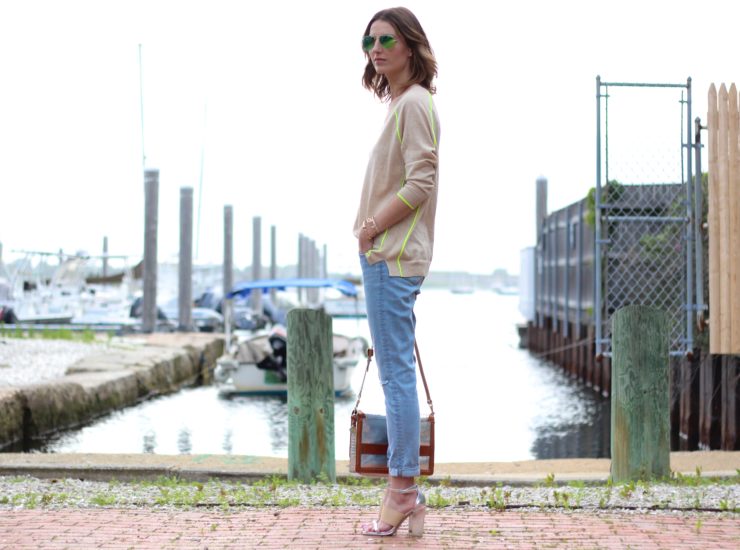 BOYFRIEND JEANS AND METALLIC HEELS