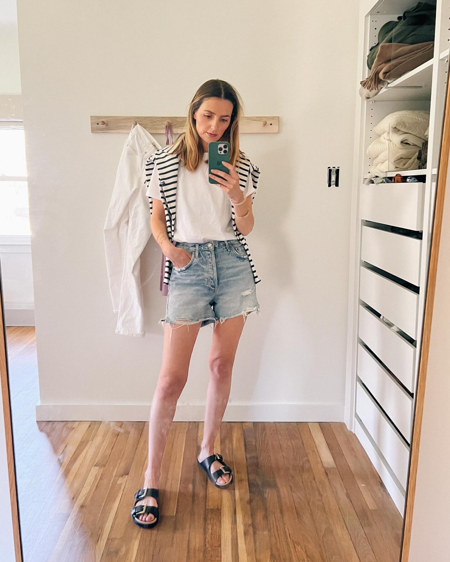 Easy casual warm-weather outfit | A Week Of Outfits 5.19.22