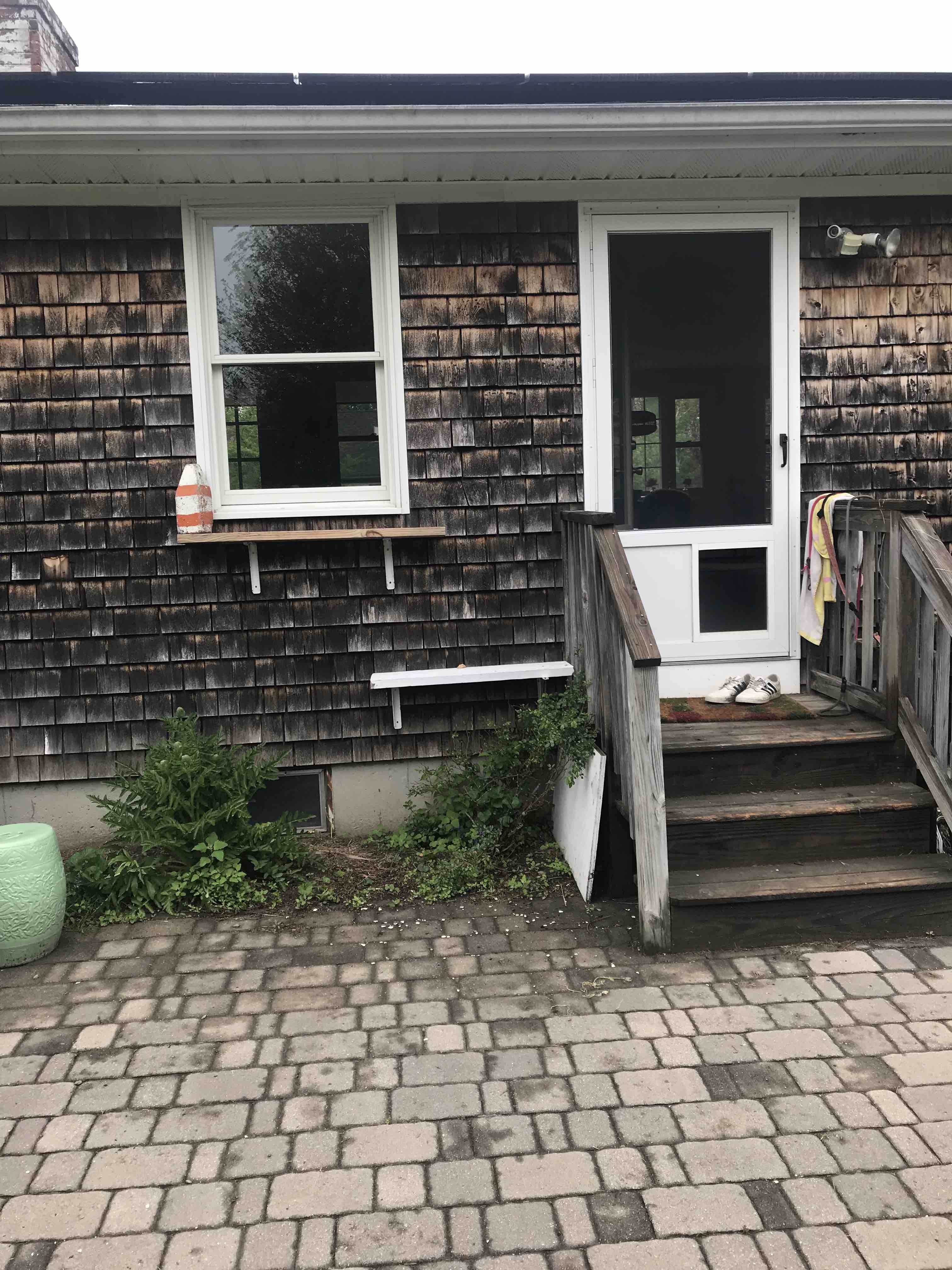 Jess Ann Kirby shares photos of her home and yard before renovation